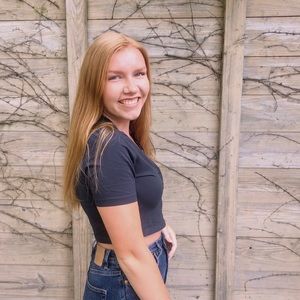 Meet your Posher, Hayley